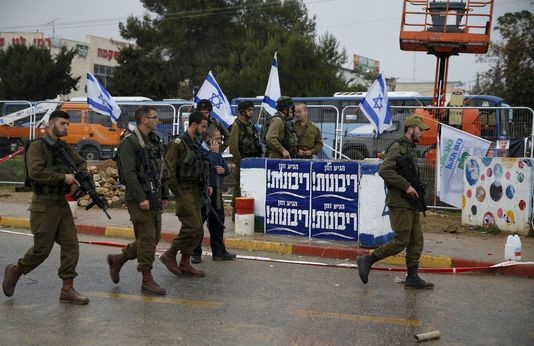 De nouvelles attaques en Cisjordanie, deux Palestiniens tués - ảnh 1